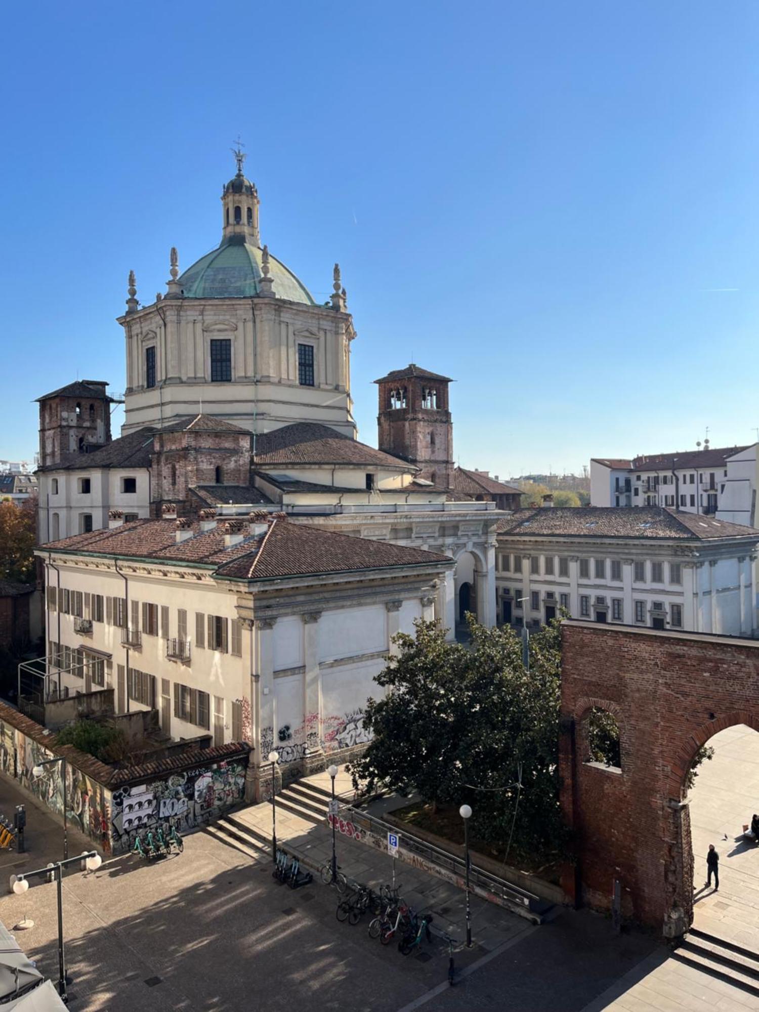 Centro Storico Vista Colonne San Lorenzo * Milan
