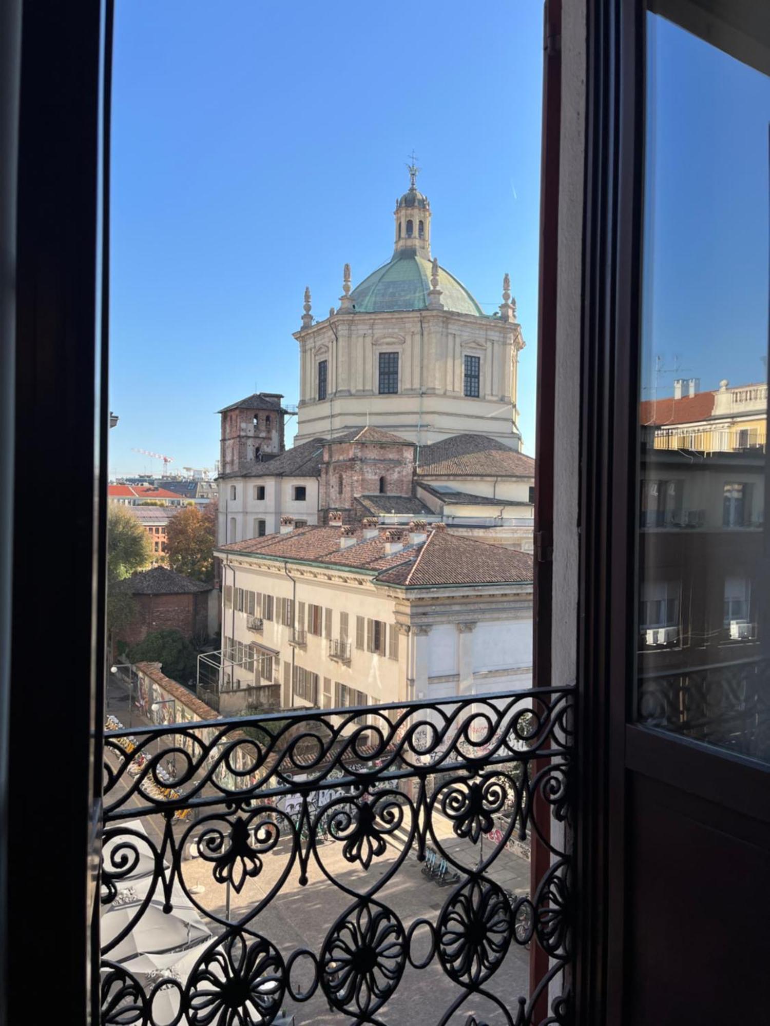 Centro Storico Vista Colonne San Lorenzo Milan